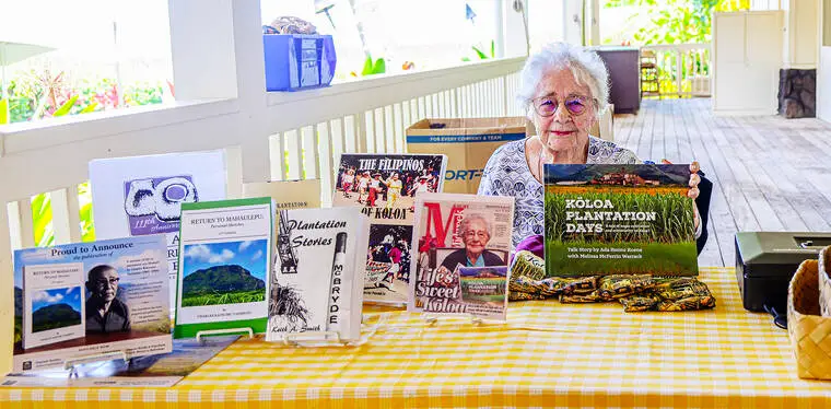 Koloa Plantation Days book sale draws crowd despite road work