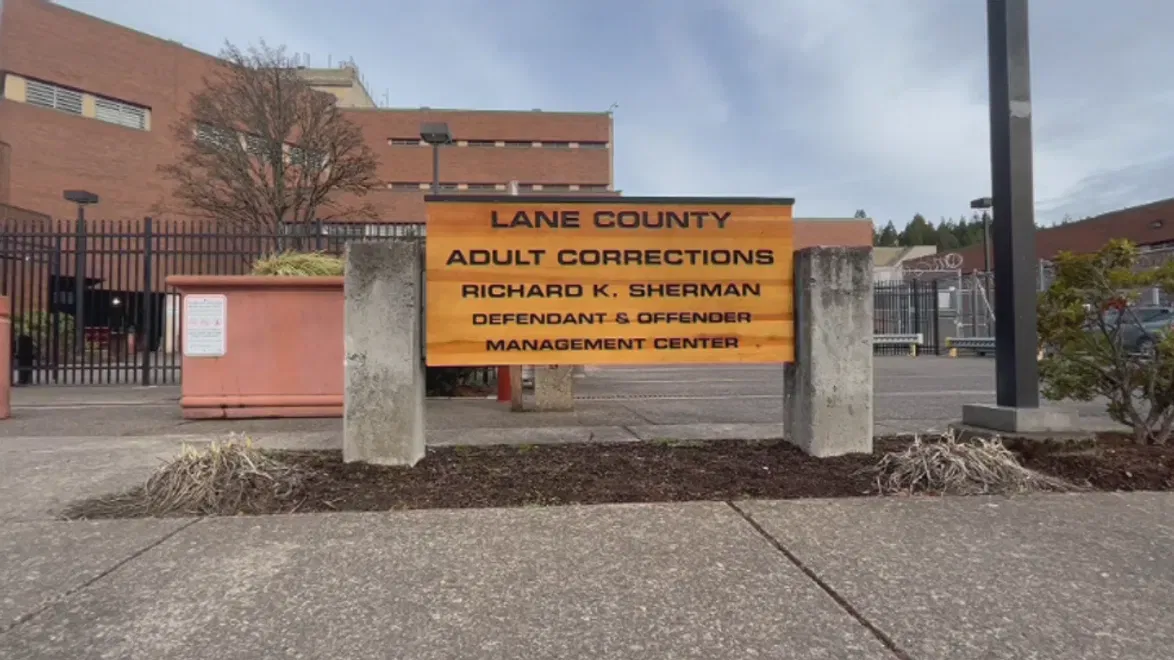 Lane County Jail inmate charged after unprovoked assault seriously injures victim