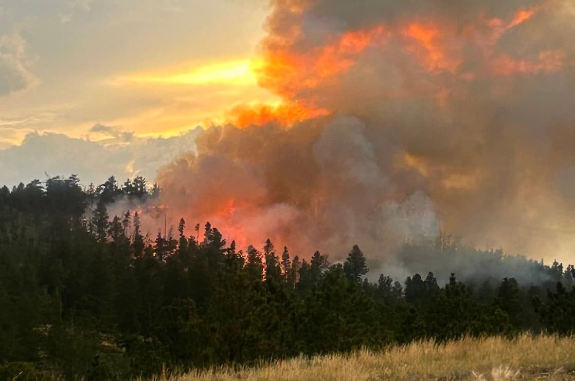 Fish Creek Fire prompts evacuations in south Albany County