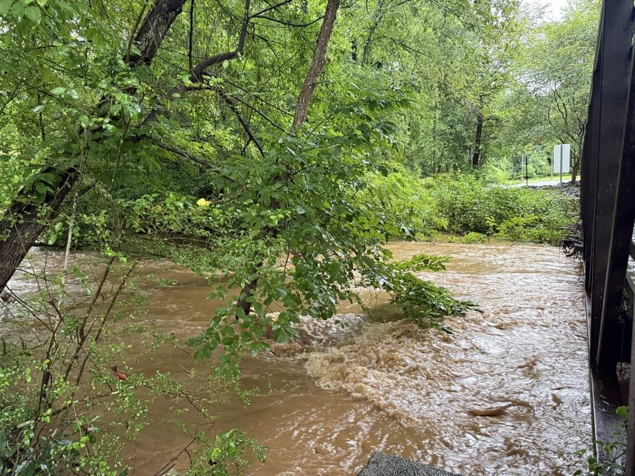 Flash flood warning hits Forsyth County, crashes reported on roads