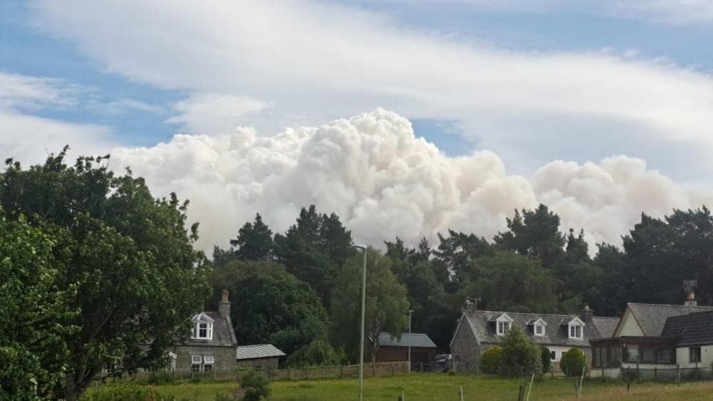 Police stand down major incident after Cairngorms wildfire evacuations