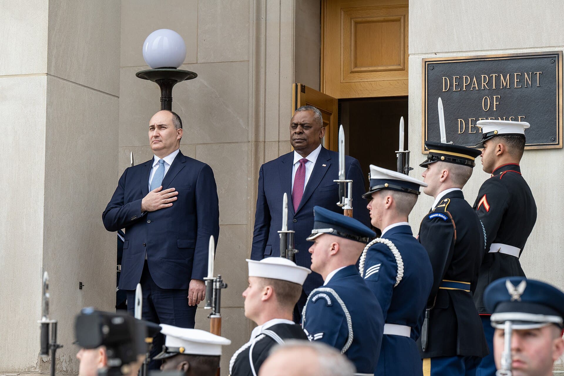 Appeals panel lets Pentagon keep reporter escorts amid press rules fight