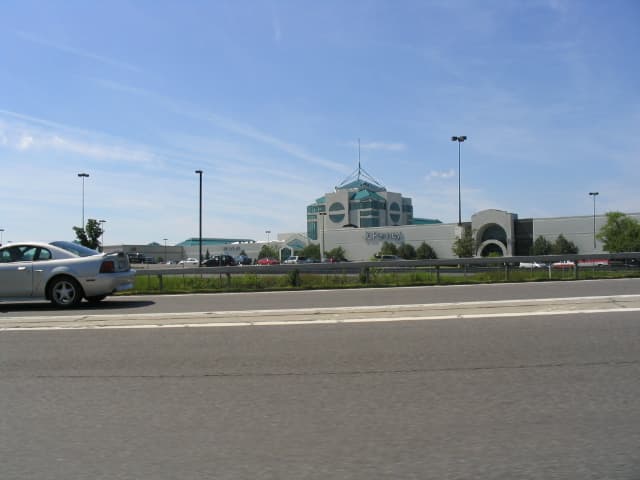 Destiny USA — Wikimedia Commons