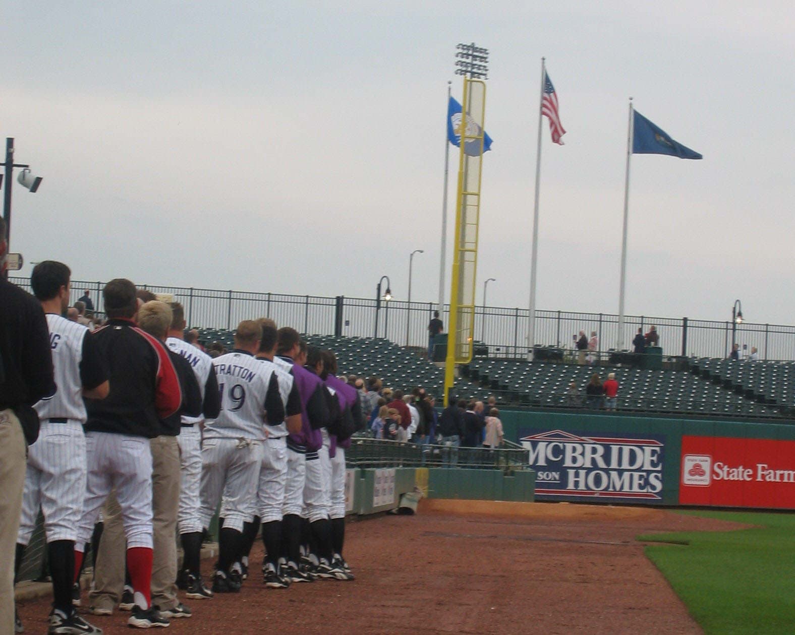 Louisville Bats — Wikimedia Commons