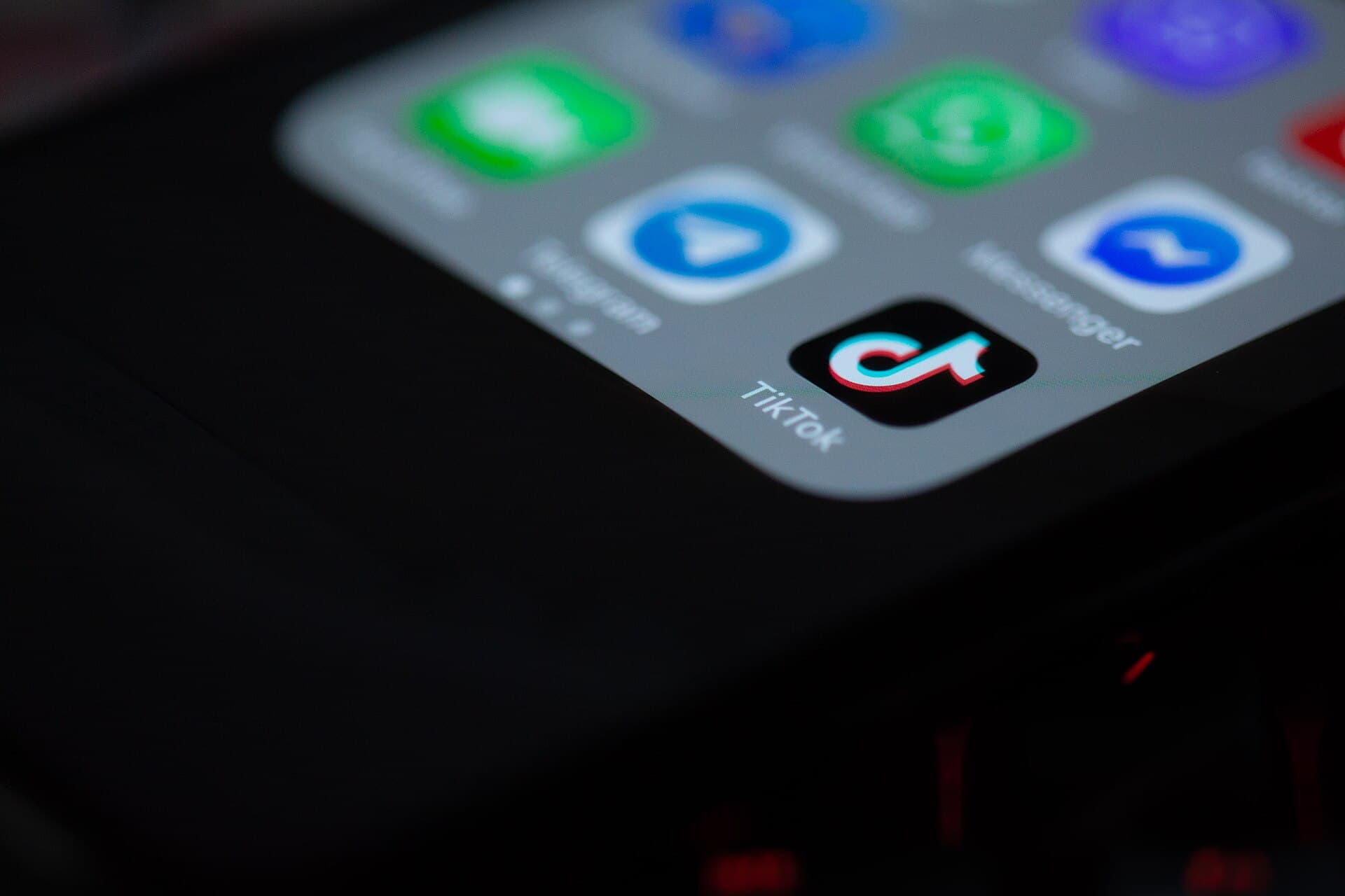 TikTok — Wikimedia Commons