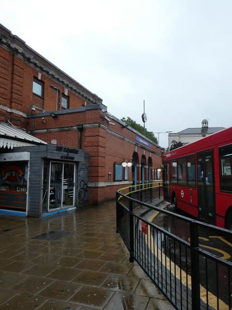 Golders Green — Wikimedia Commons