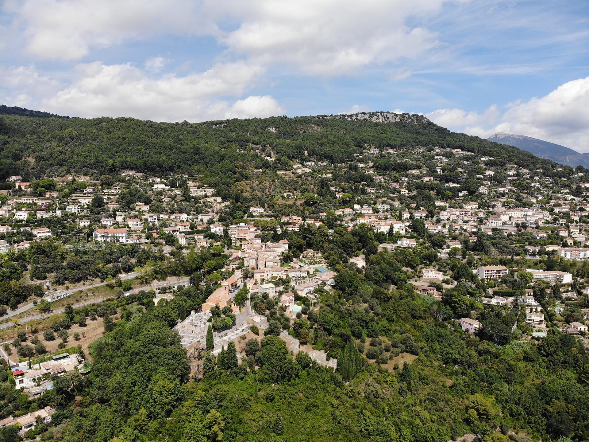 Grasse — Wikimedia Commons