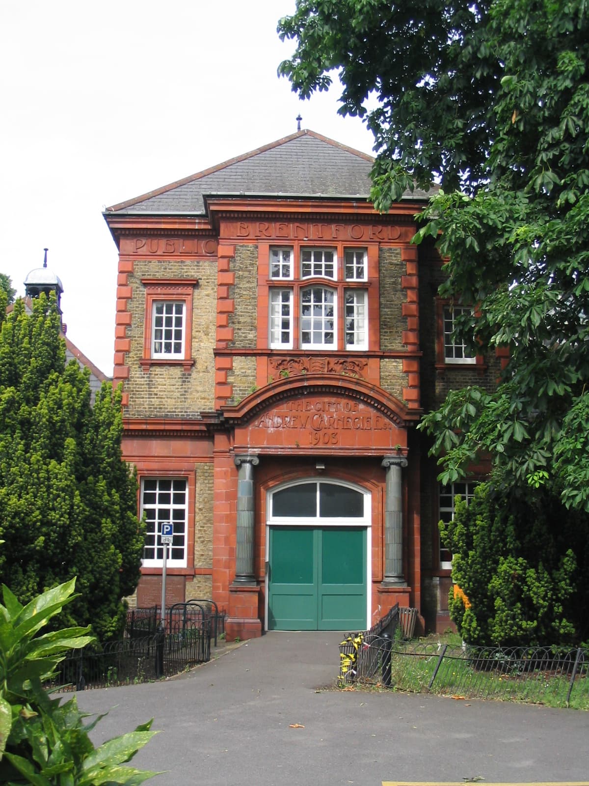 Brentford — Wikimedia Commons