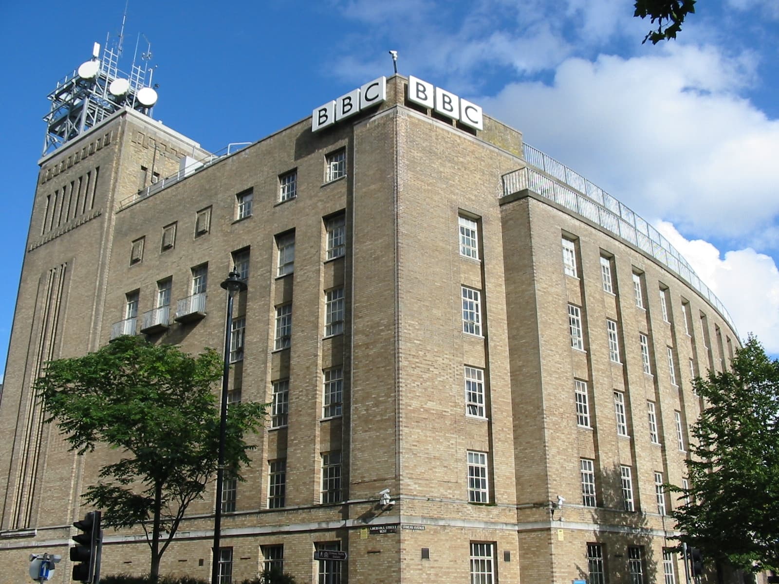BBC — Wikimedia Commons