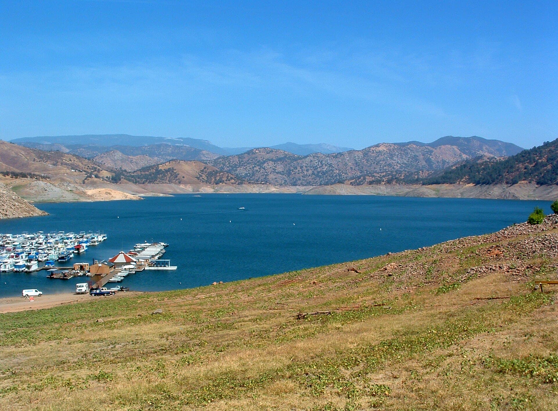 Pine Flat Lake — Wikimedia Commons