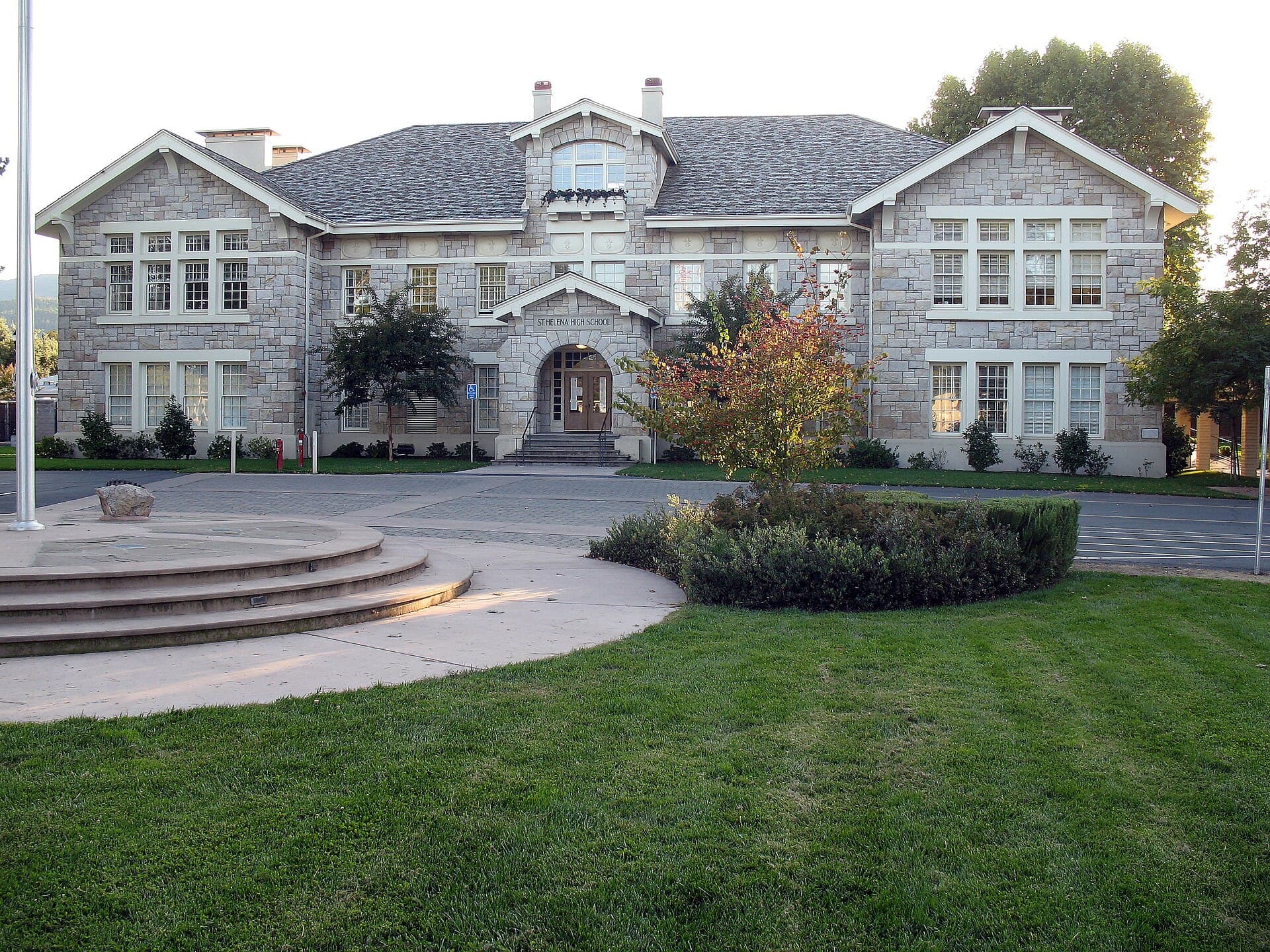 Helena High — Wikimedia Commons