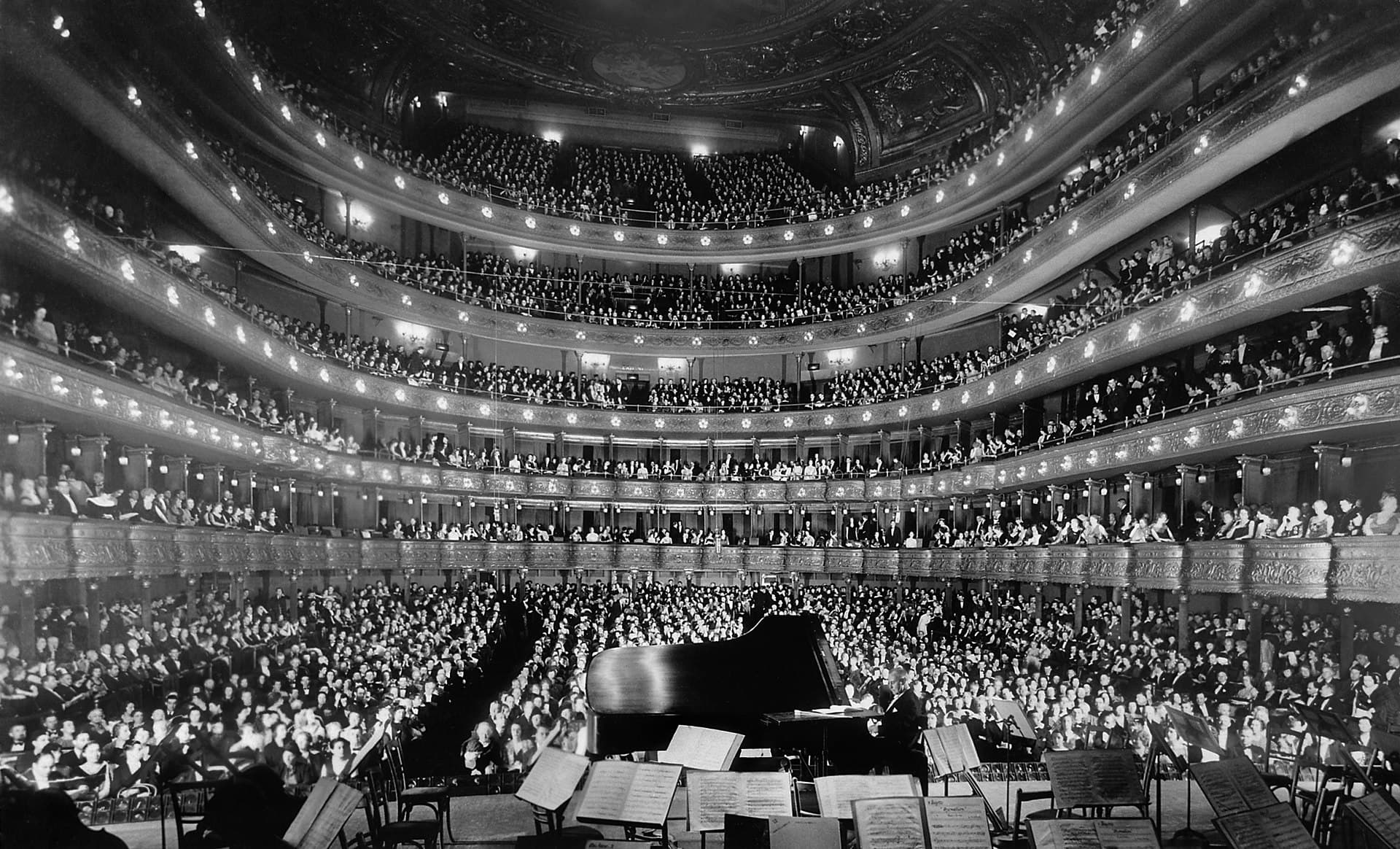 Metropolitan Opera House — Wikimedia Commons