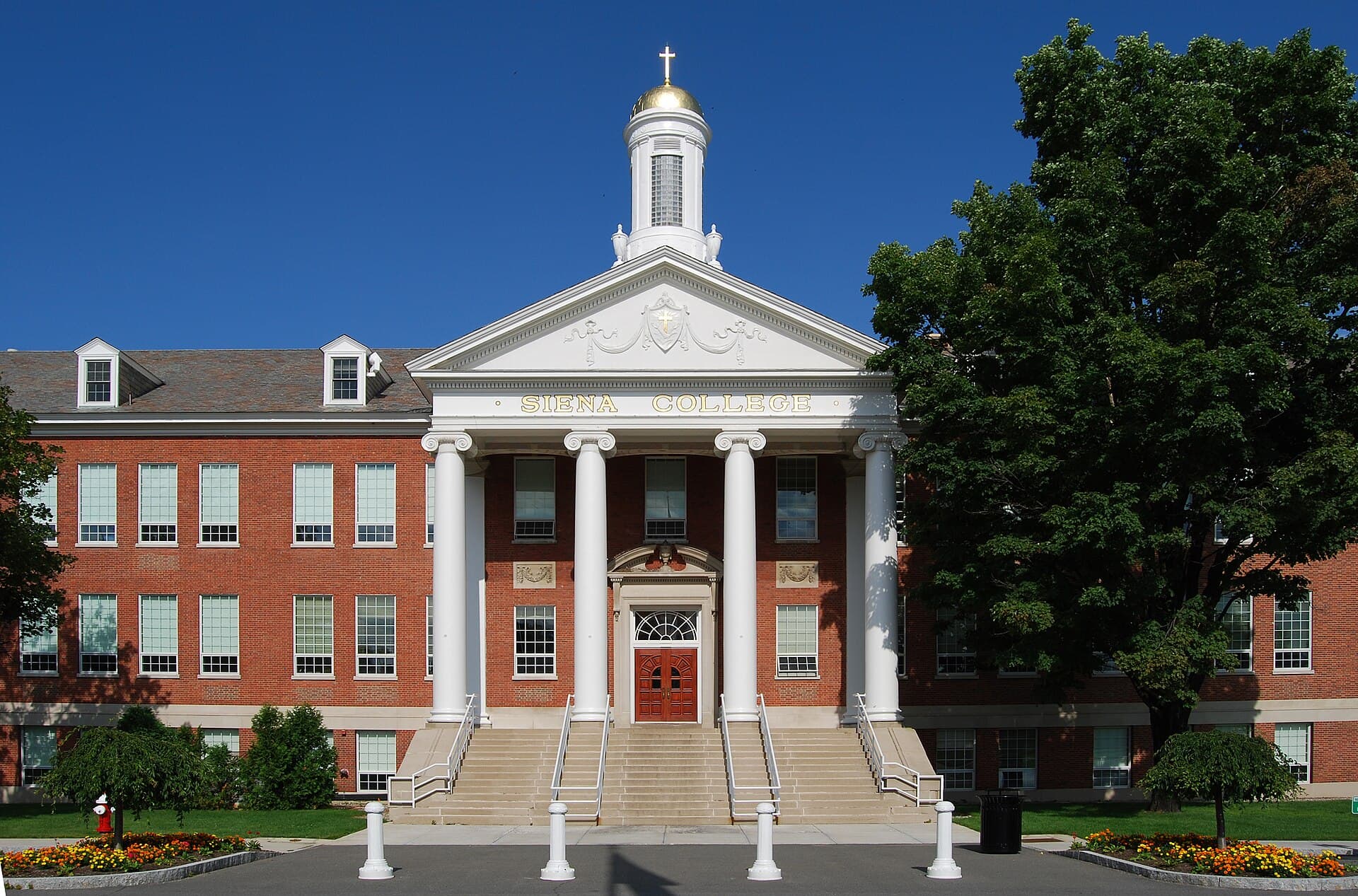Siena University — Wikimedia Commons