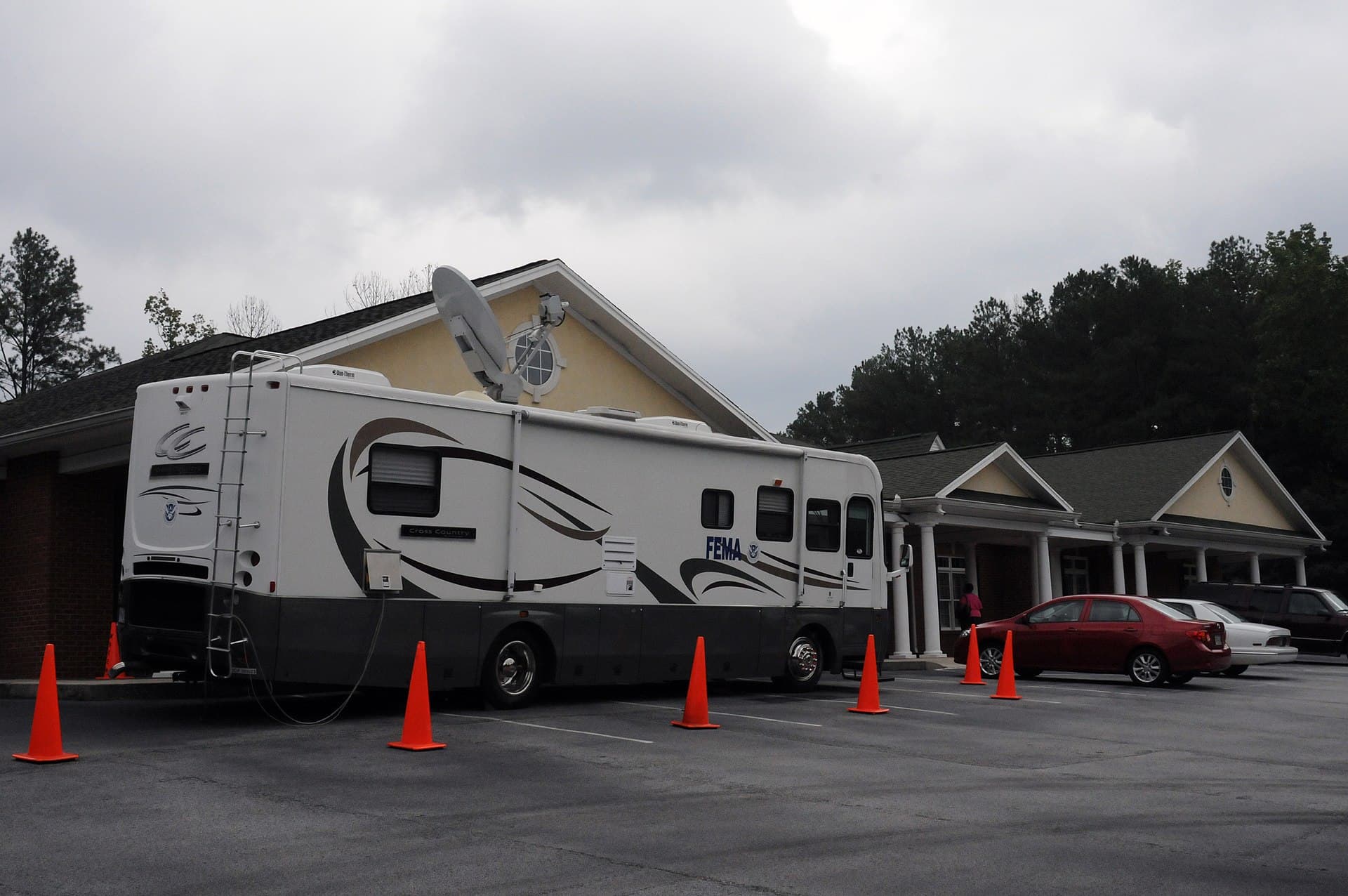 Disaster Recovery Center — Wikimedia Commons