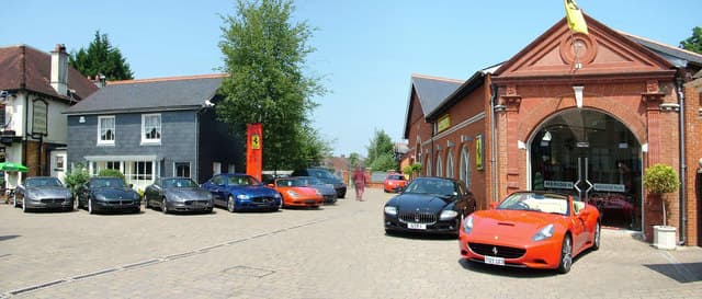 Ferrari — Wikimedia Commons