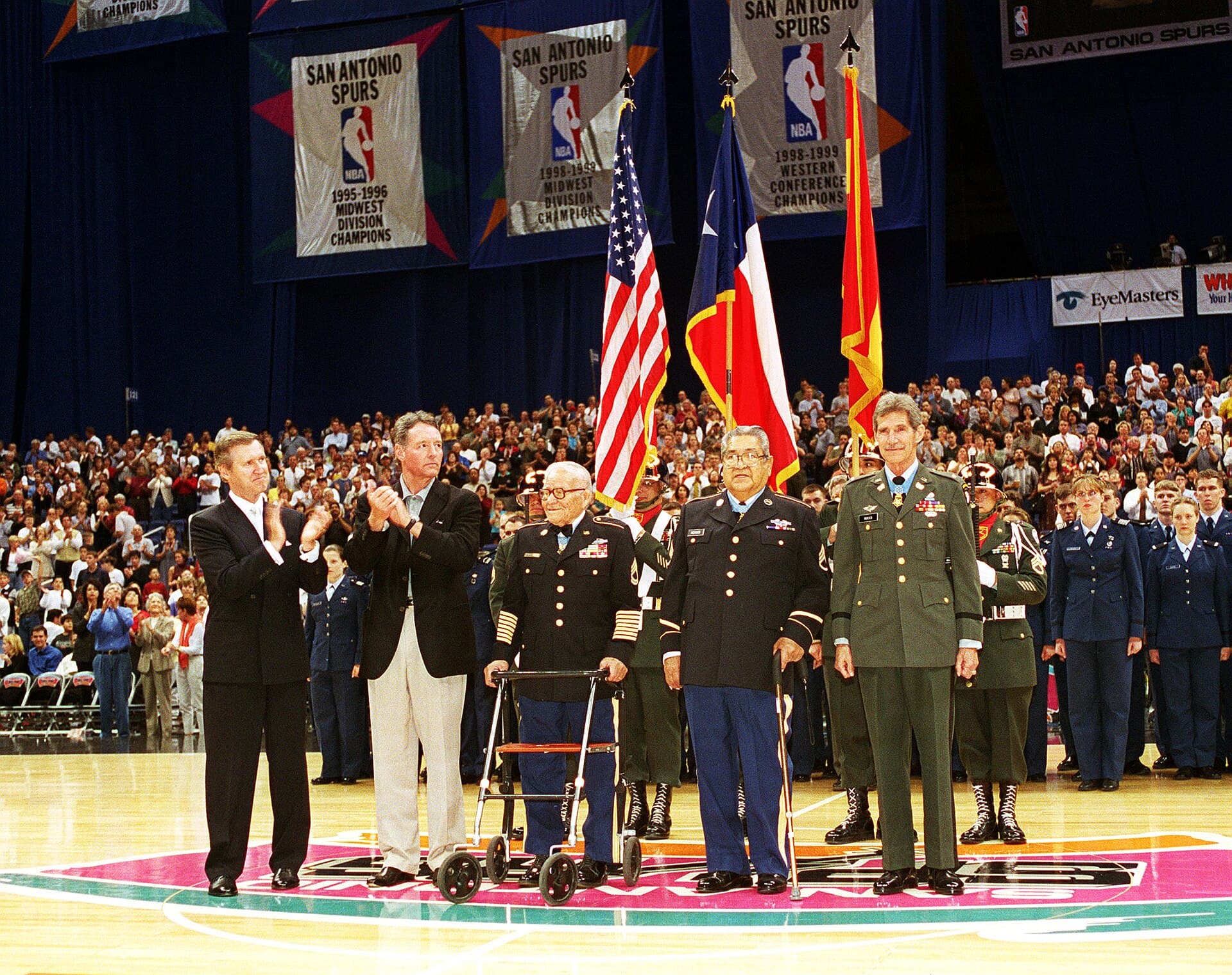 San Antonio Spurs — Wikimedia Commons
