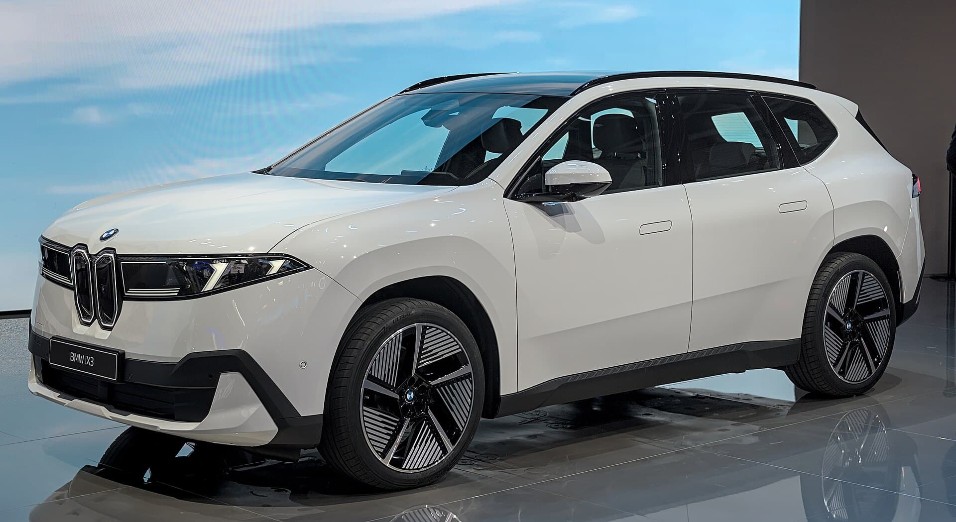 BMW iX3 — Wikimedia Commons