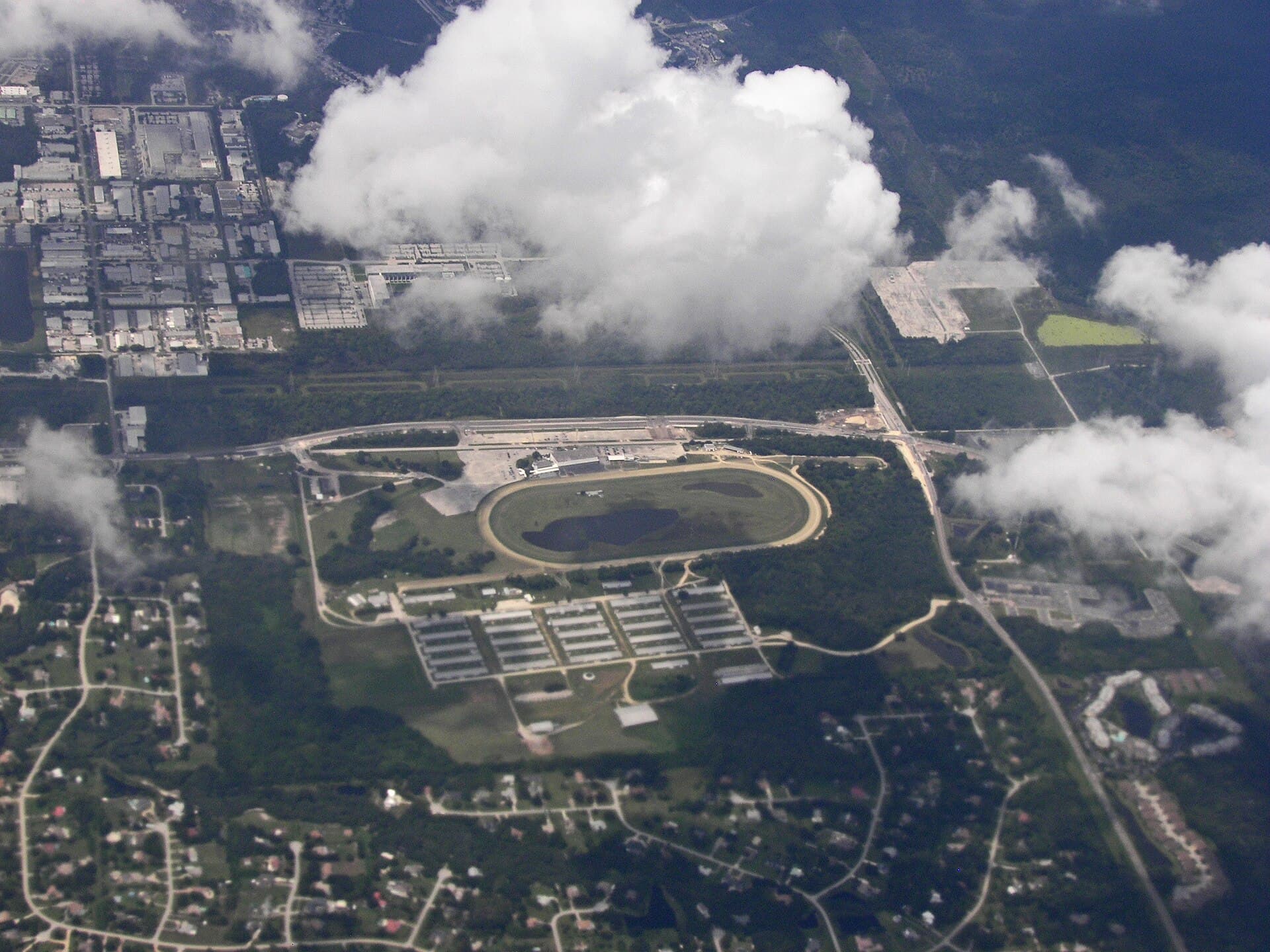 Tampa Bay Downs — Wikimedia Commons