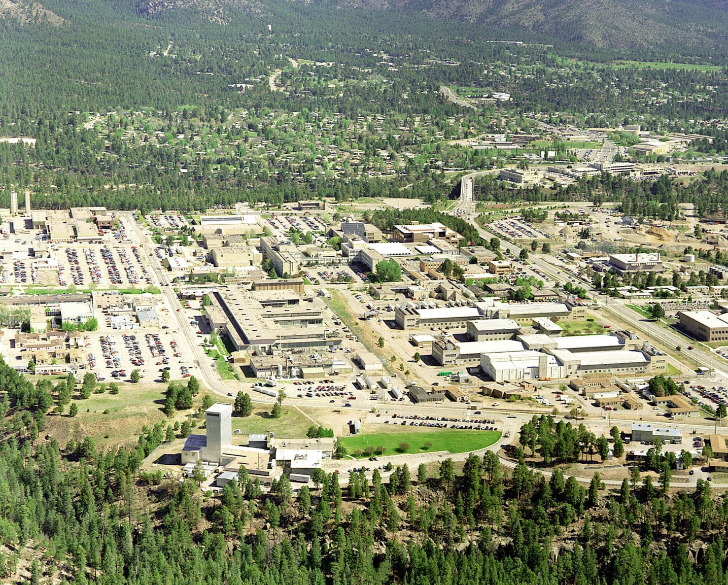 LANL posts new waste-treatment monitoring report in public reading room