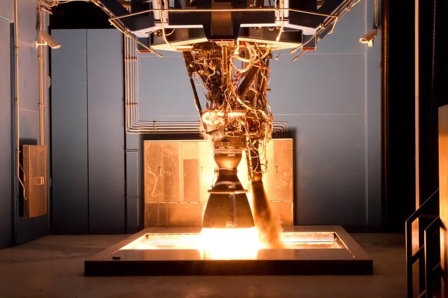 SpaceX — Wikimedia Commons