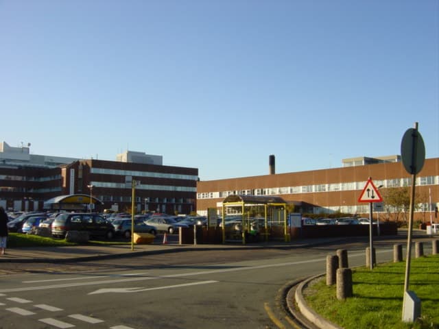Arrowe Park Hospital — Wikimedia Commons