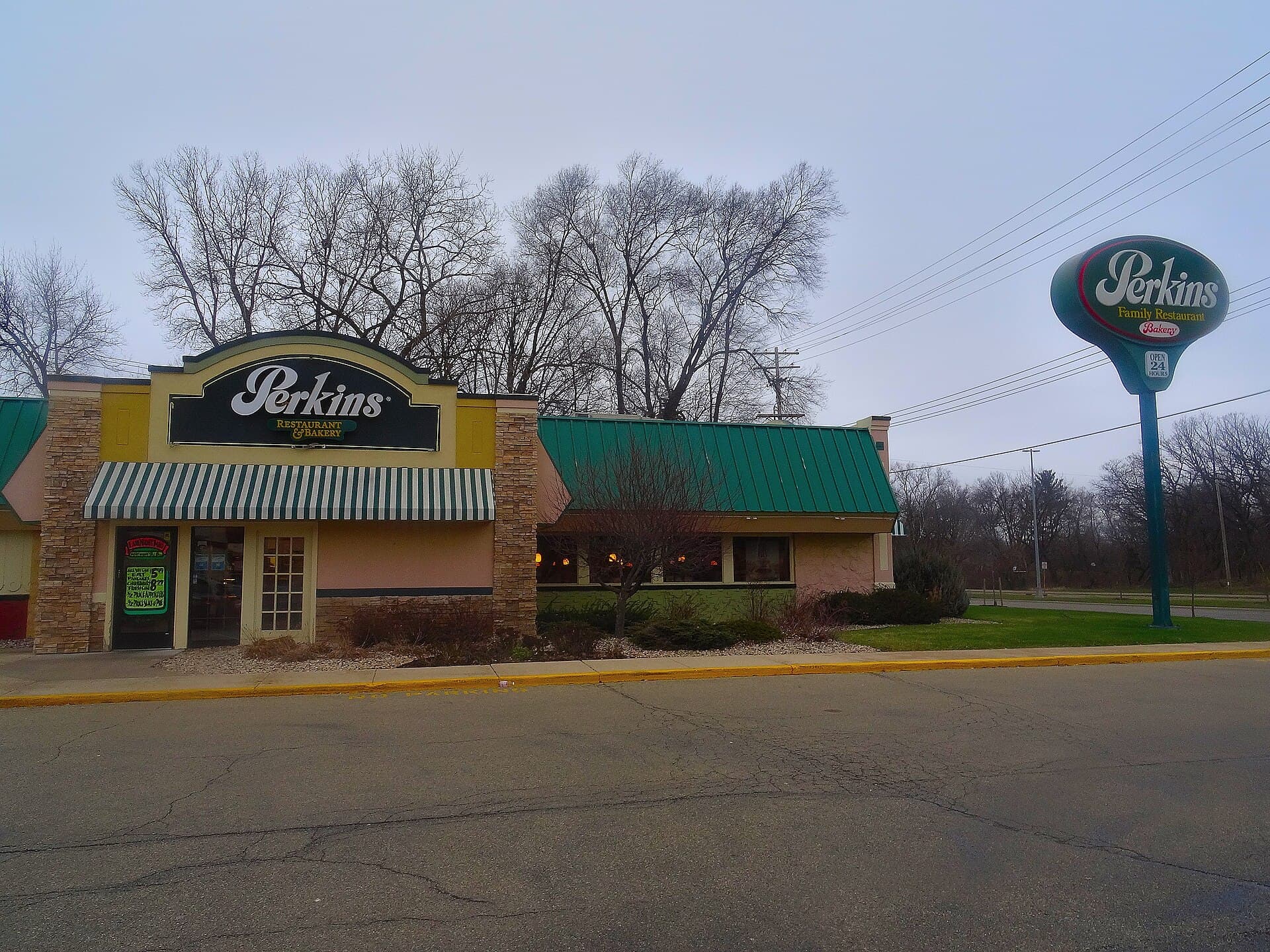 Perkins Restaurant & Bakery — Wikimedia Commons