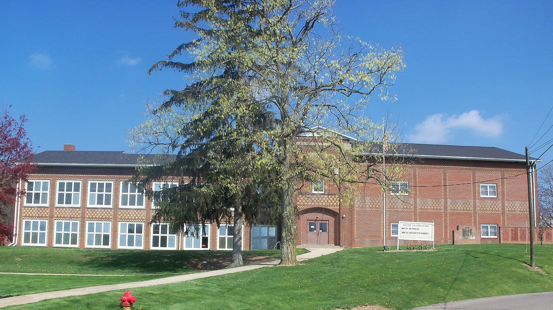 Garaway Local Schools — Wikimedia Commons
