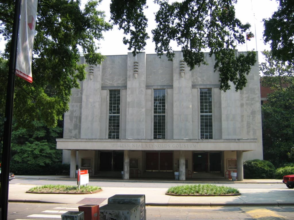 Reynolds Coliseum — Wikimedia Commons