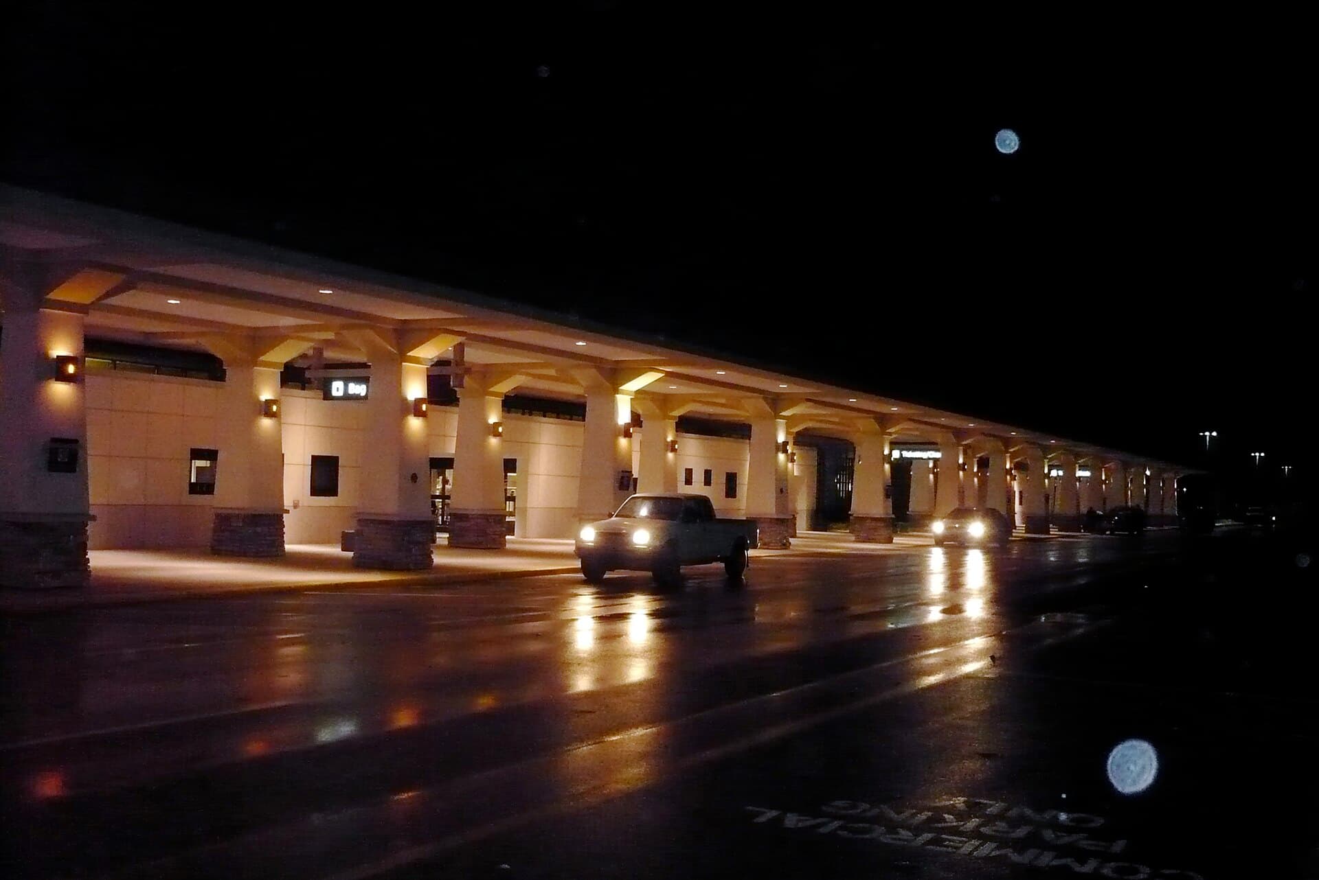 Cherry Capital Airport — Wikimedia Commons