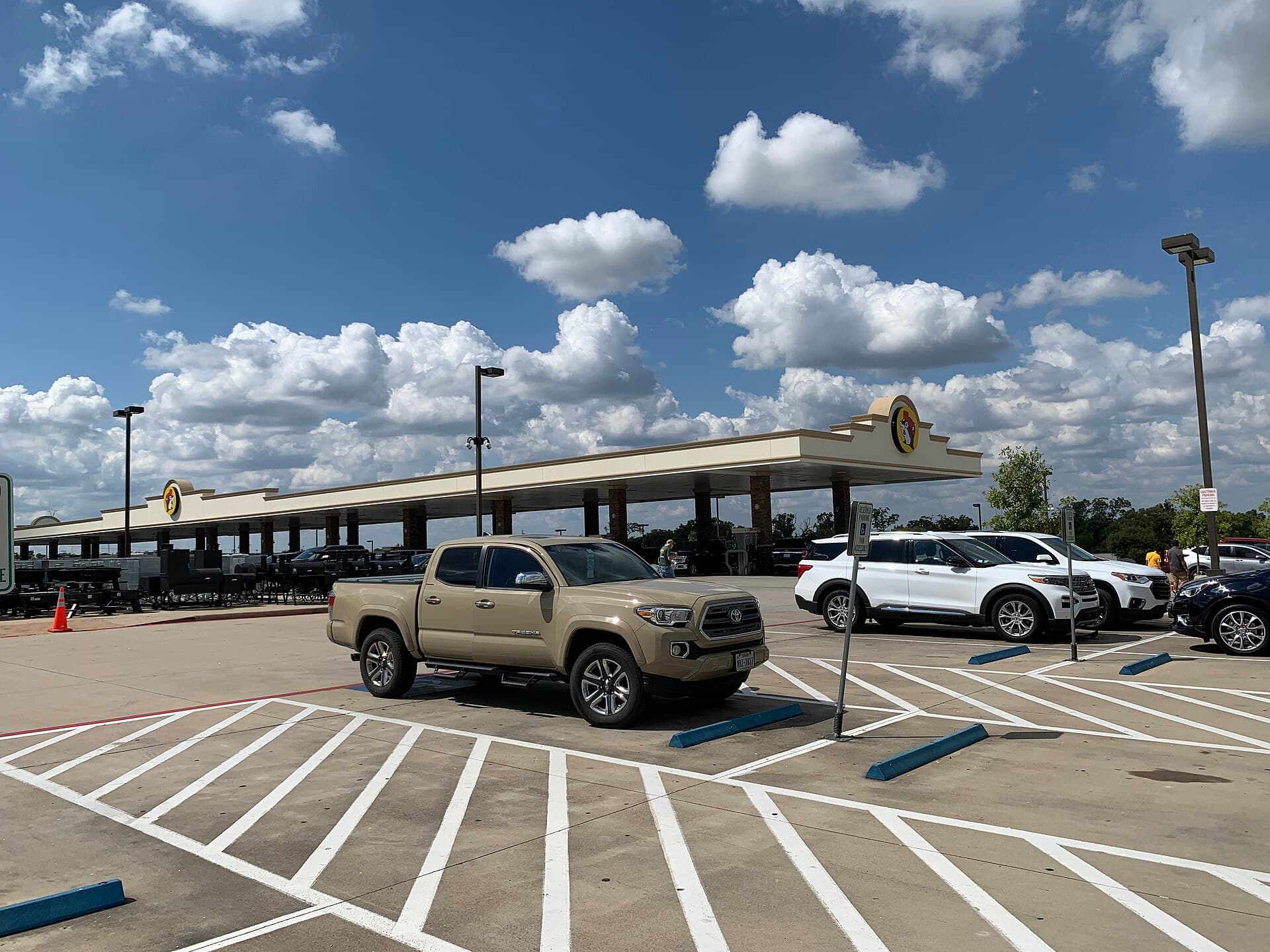 Buc-ee's — Wikimedia Commons