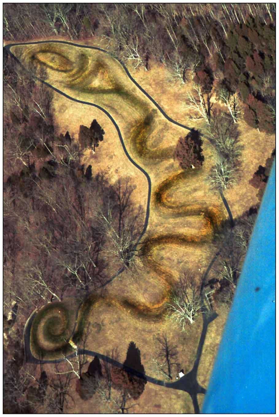 Serpent Mound — Wikimedia Commons