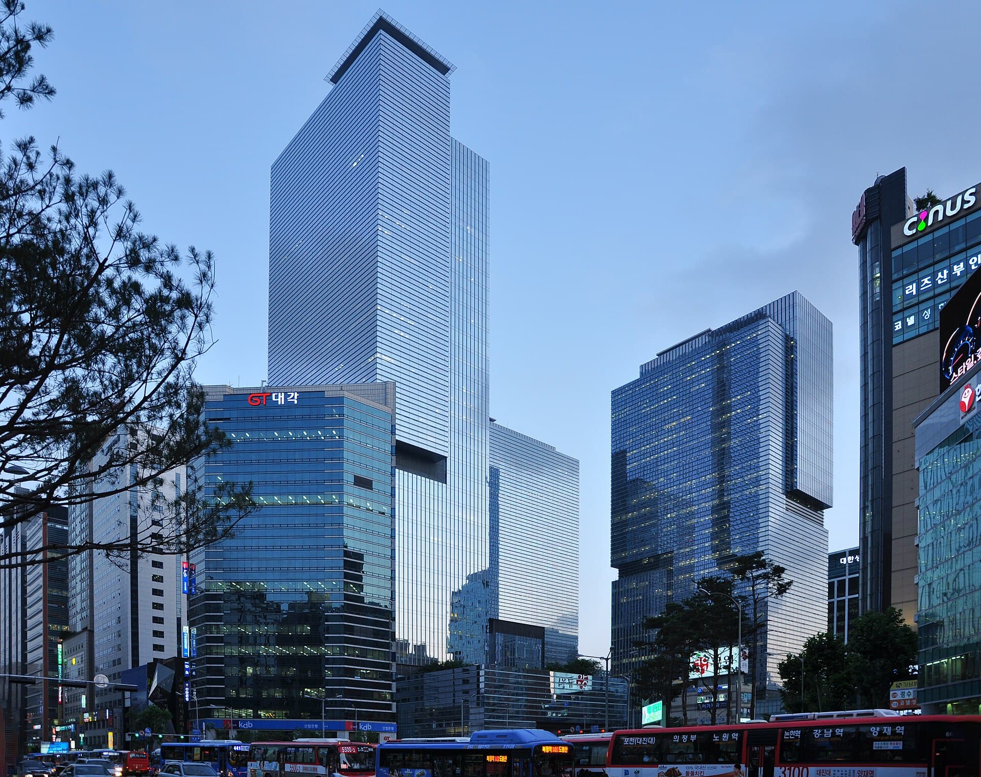 Samsung Electronics — Wikimedia Commons