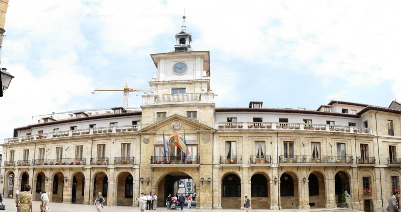 Oviedo City Hall — Wikimedia Commons