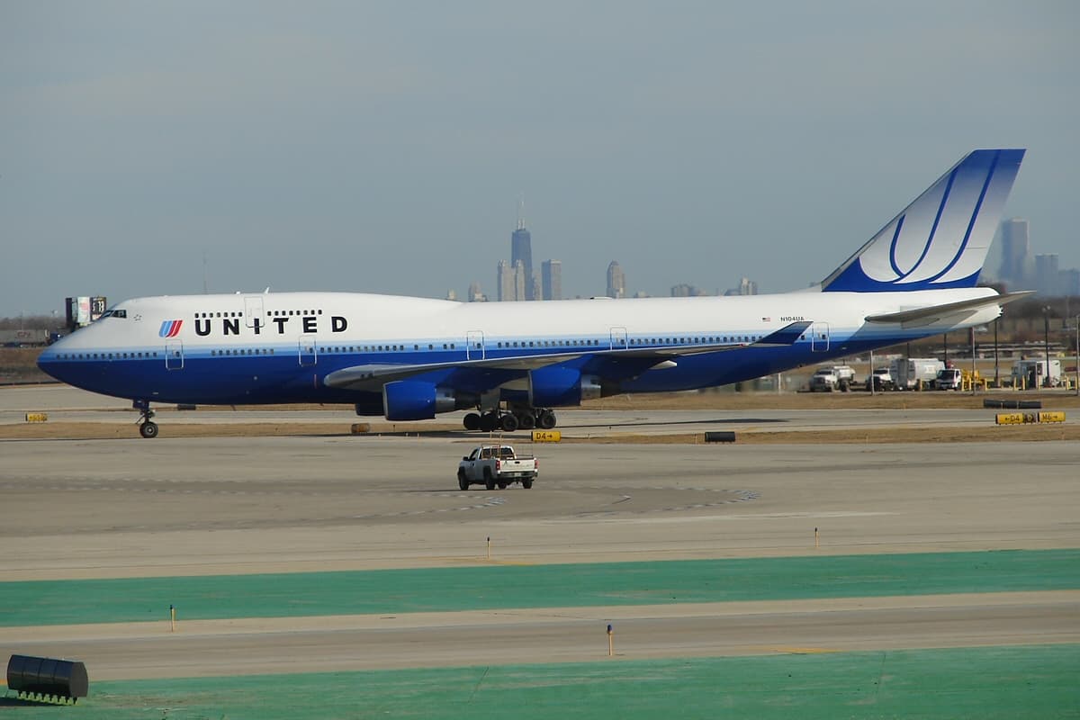 United Airlines — Wikimedia Commons