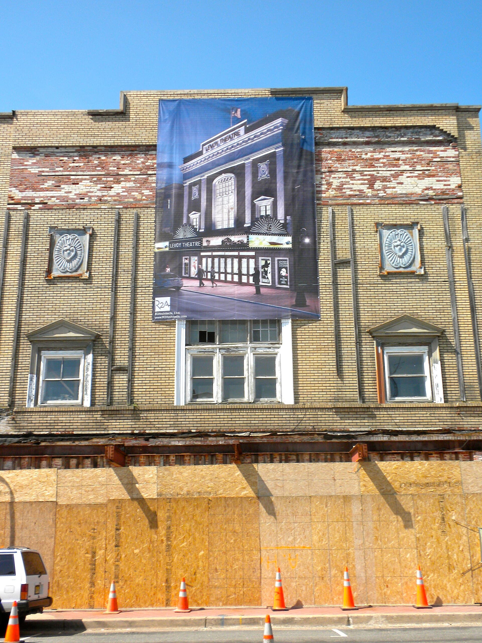 Levoy Theatre — Wikimedia Commons