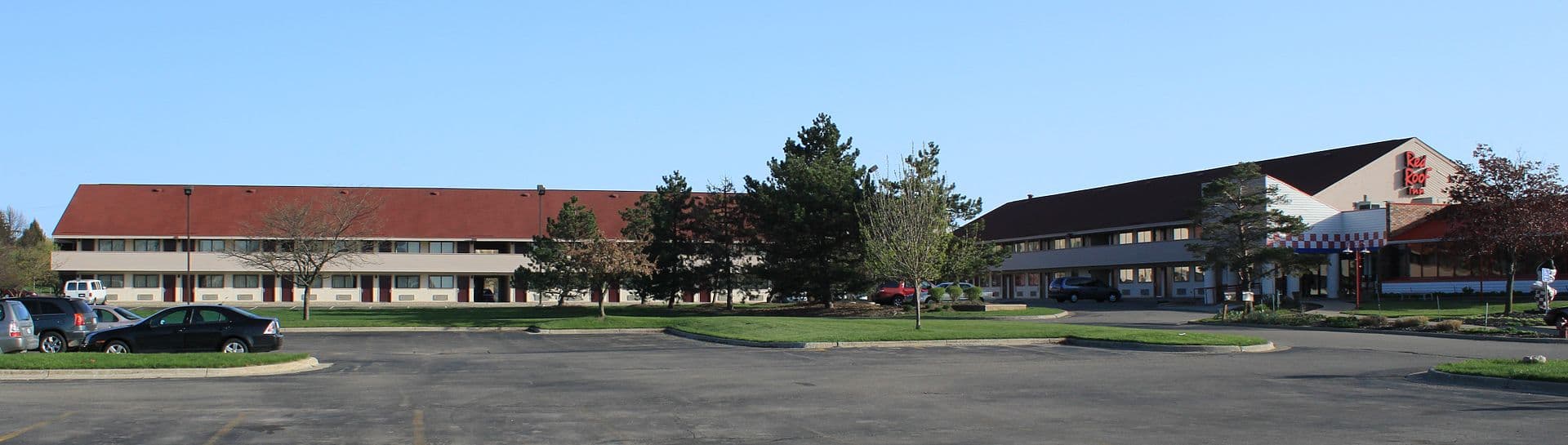 Red Roof Inn — Wikimedia Commons
