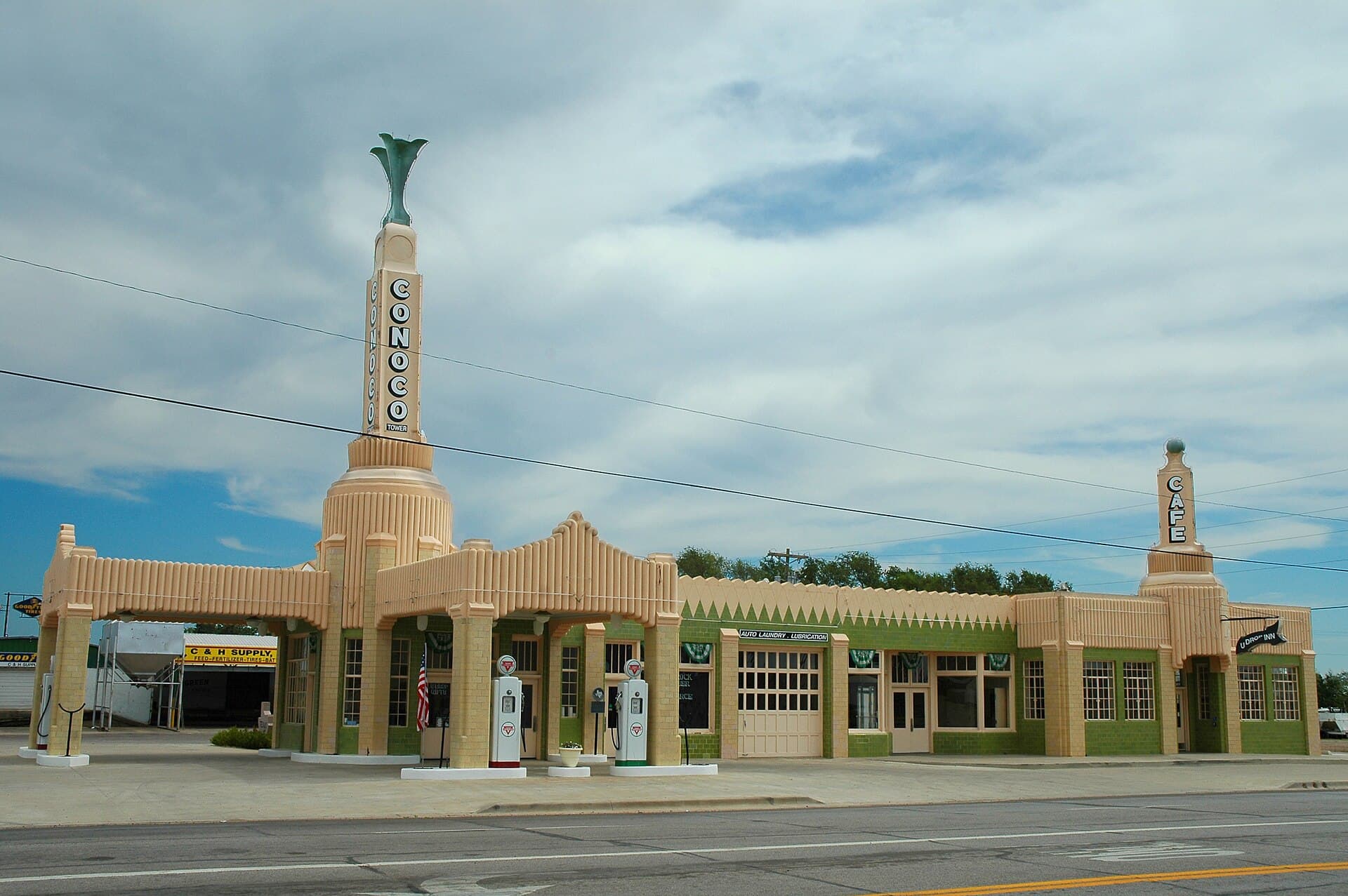 Tower Cafe — Wikimedia Commons