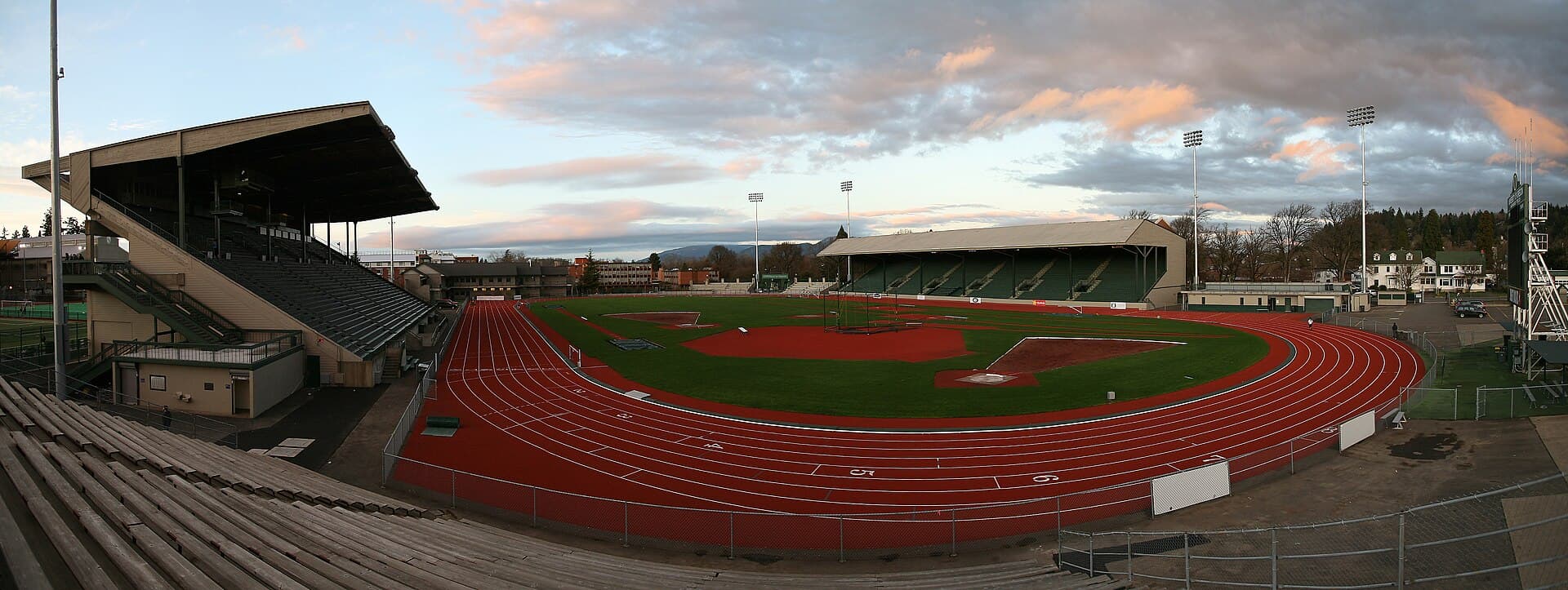 Hayward Field — Wikimedia Commons