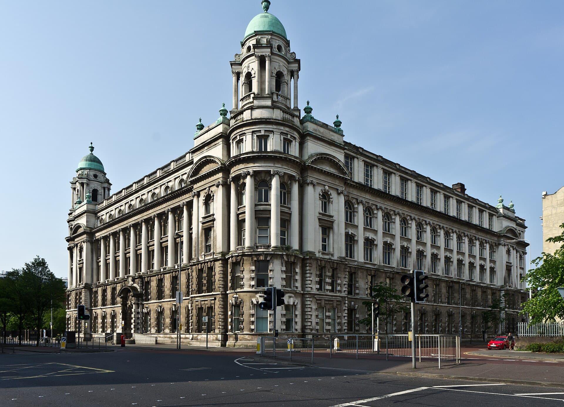 Belfast — Wikimedia Commons