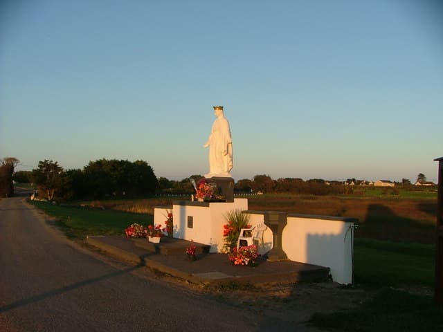 Shrine of Our Lady of the Island — Wikimedia Commons