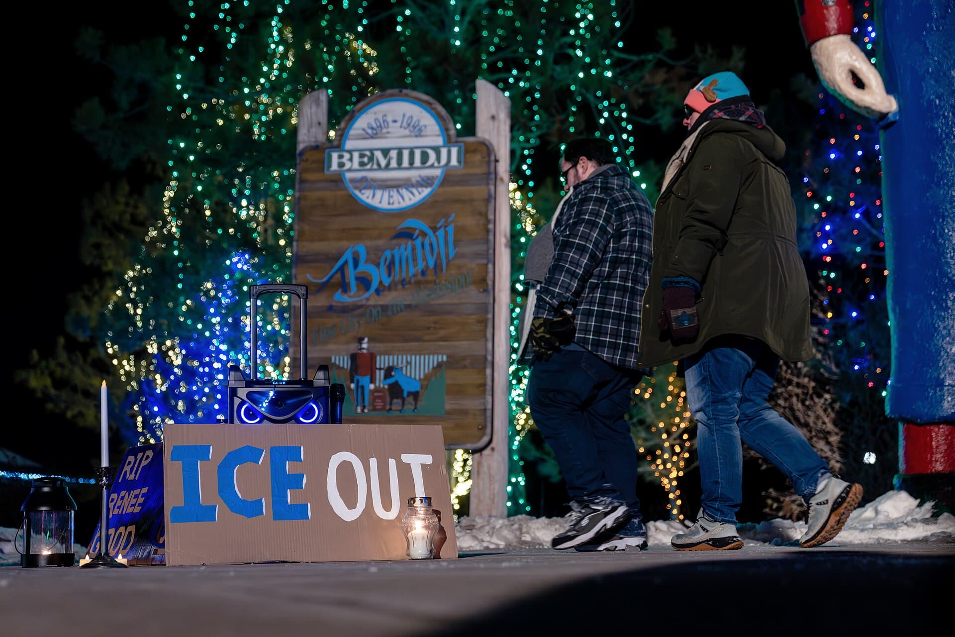 Immigration and Customs Enforcement — Wikimedia Commons