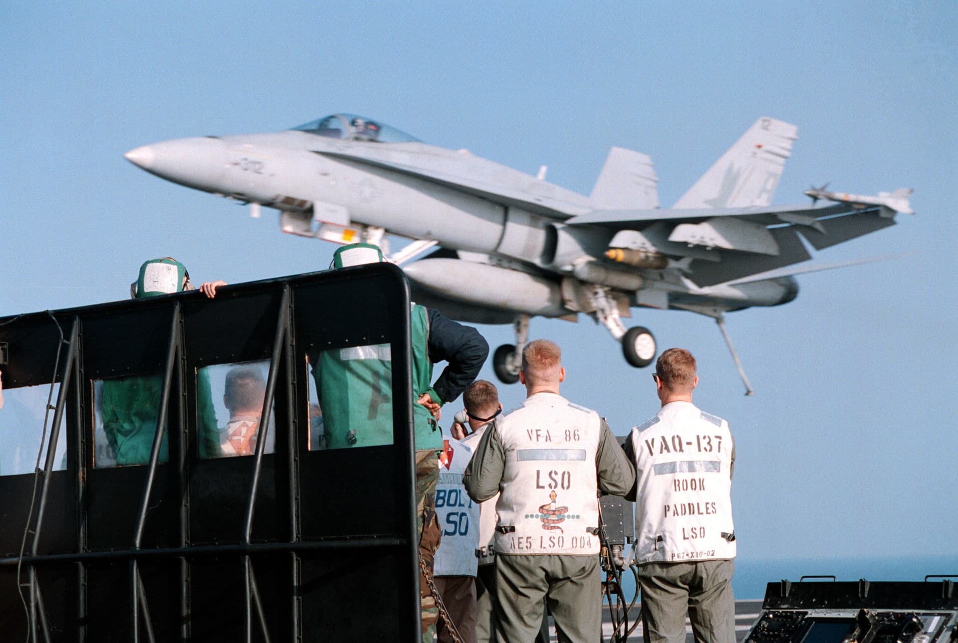 F/A-18 Hornet — Wikimedia Commons