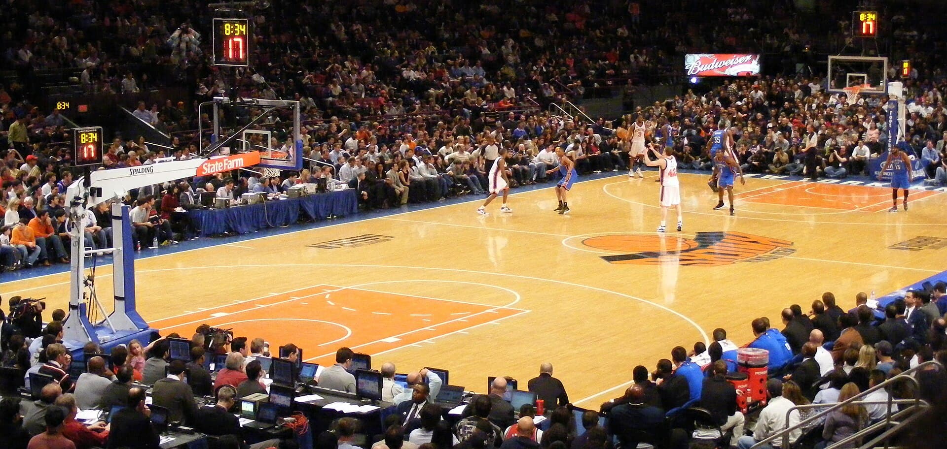 New York Knicks — Wikimedia Commons