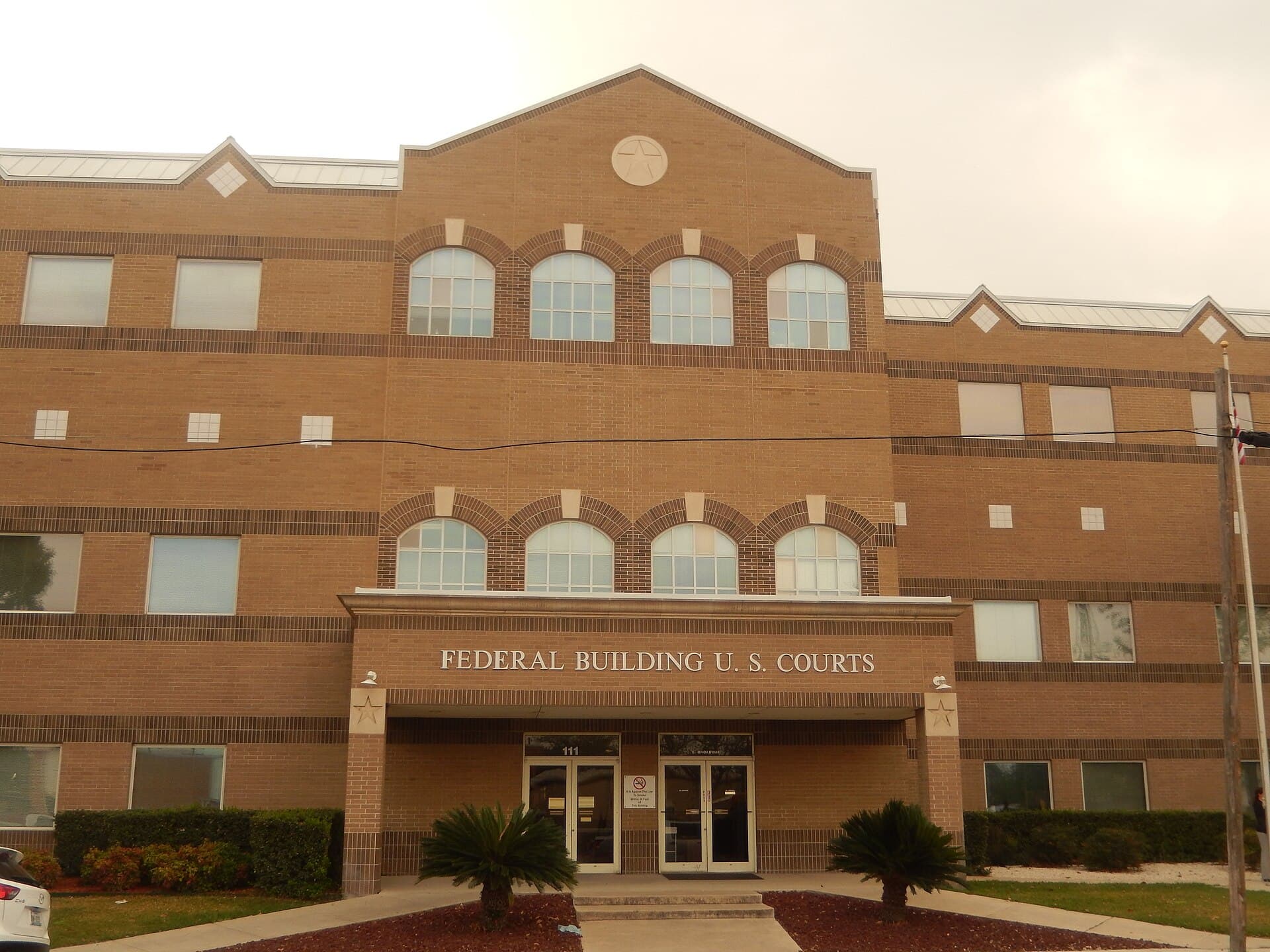 Del Rio federal courthouse — Wikimedia Commons
