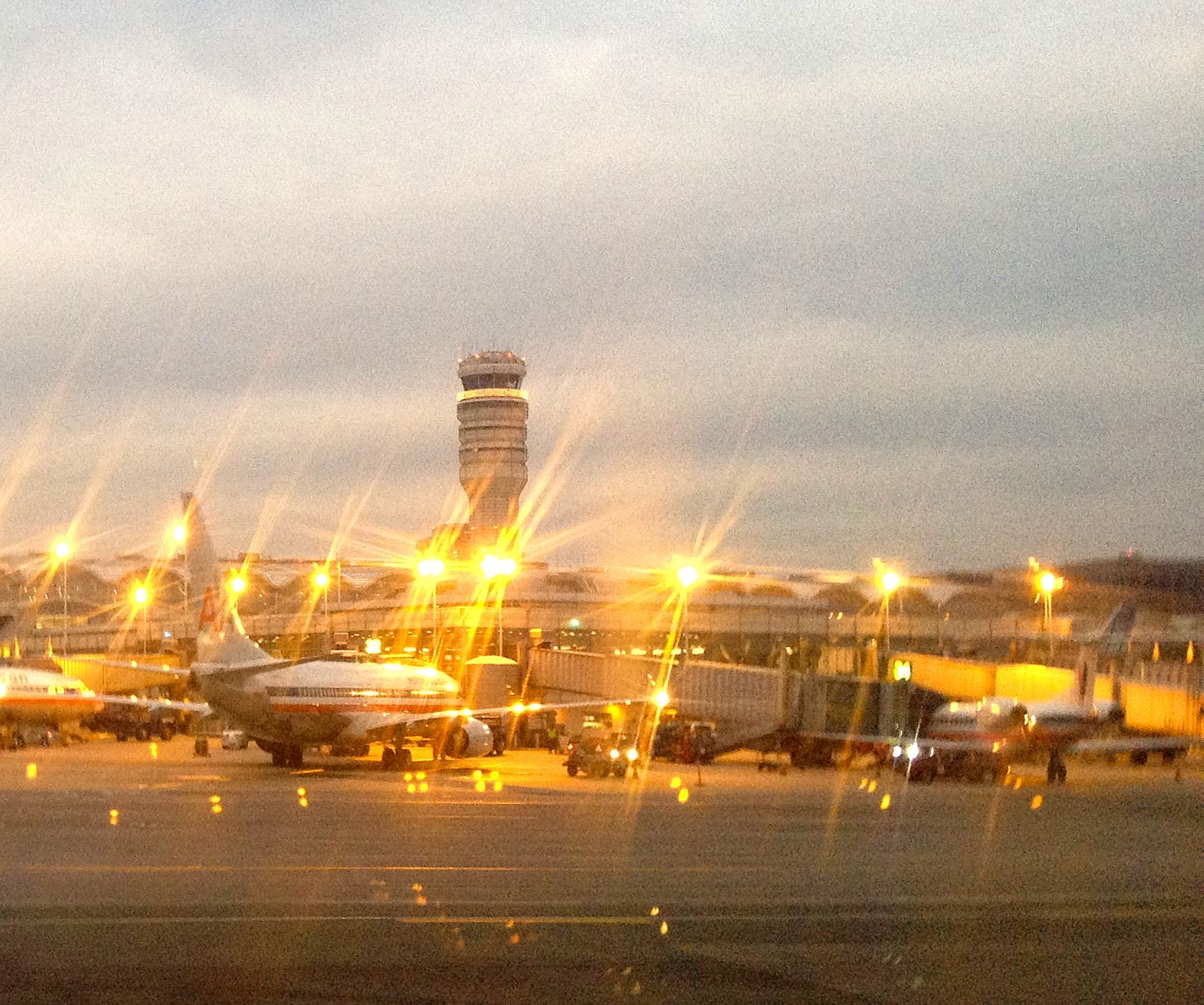 Ronald Reagan Washington National Airport — Wikimedia Commons