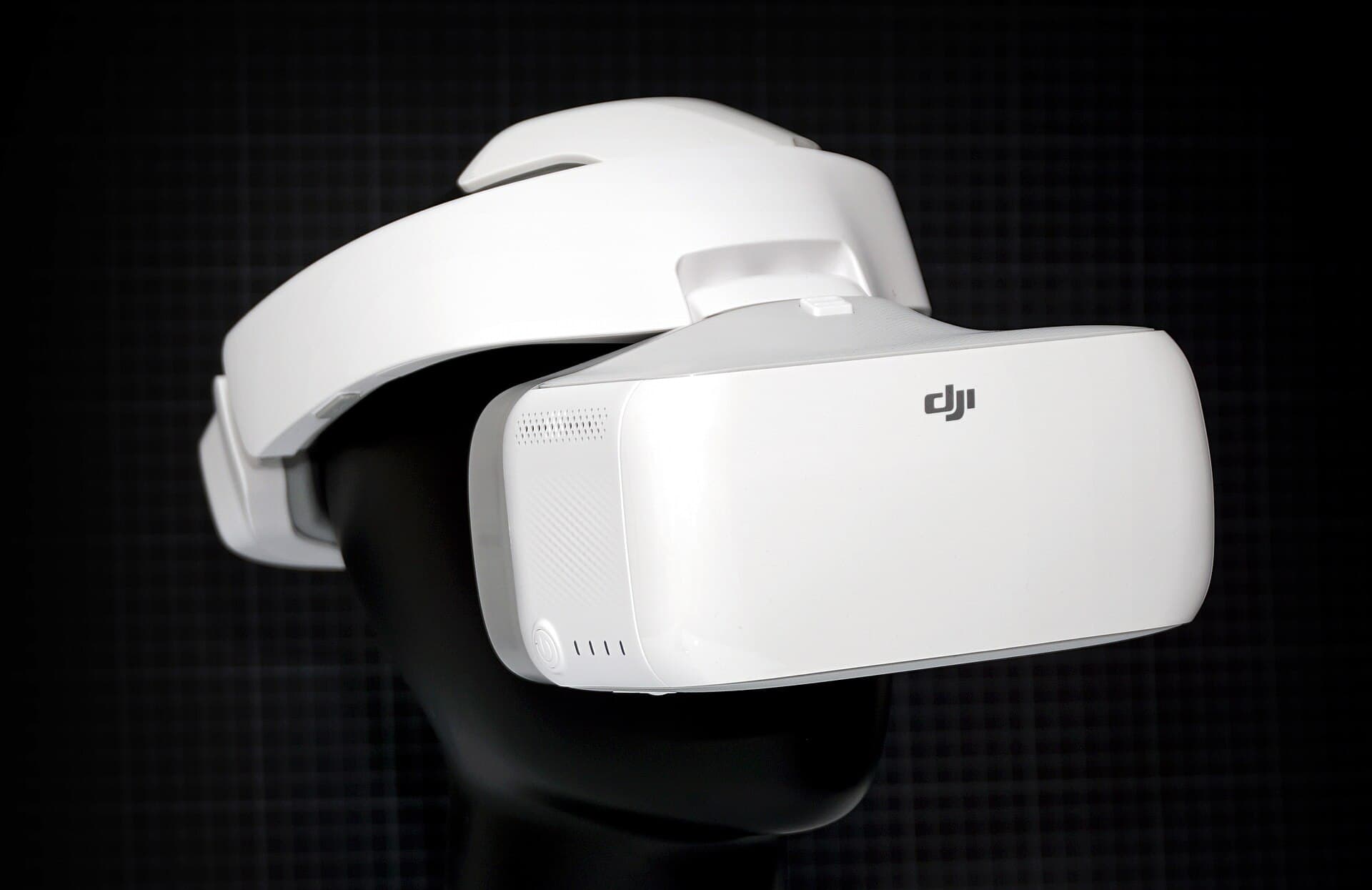 DJI Goggles — Wikimedia Commons