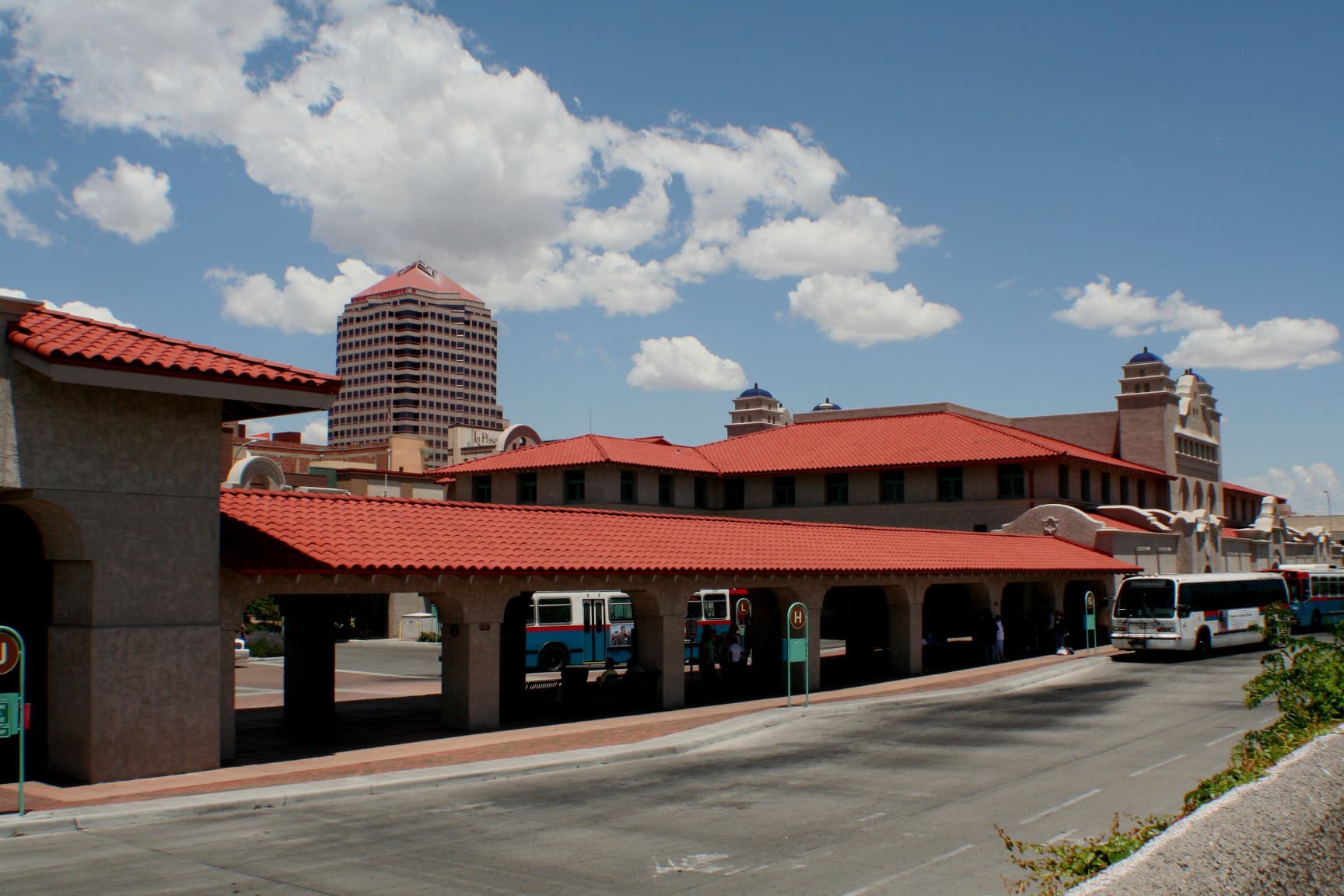 Alvarado Transportation Center — Wikimedia Commons