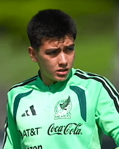Gilberto Mora — Wikimedia Commons
