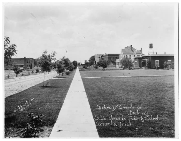 Gatesville school — Wikimedia Commons