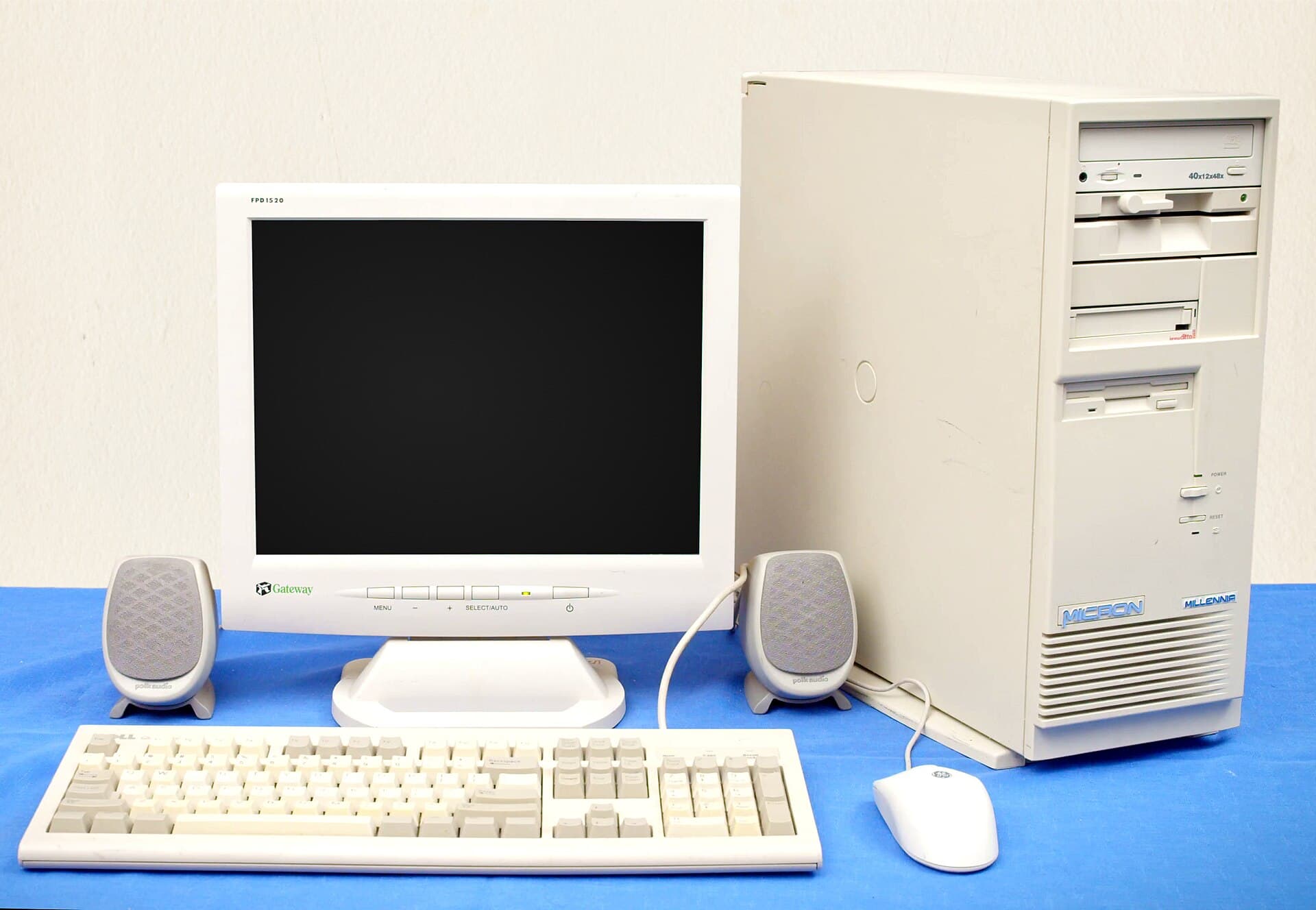 Micron — Wikimedia Commons